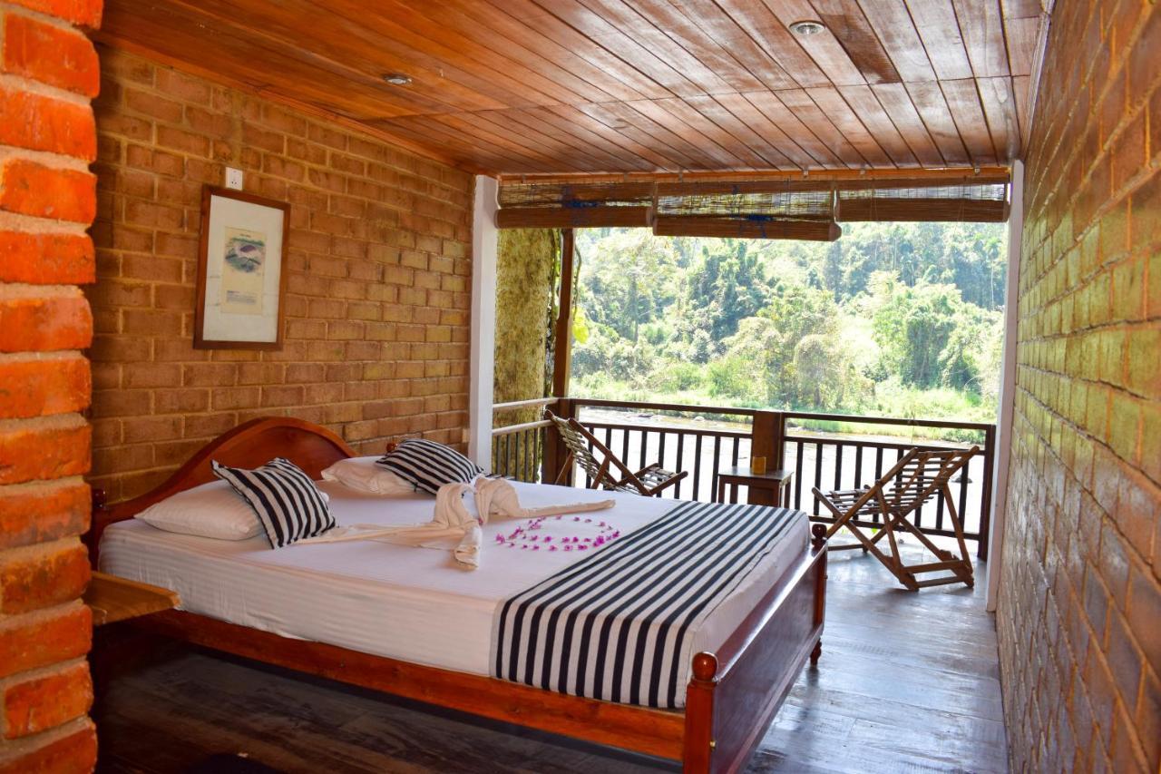 Hotel Rafters Retreat Kitulgala Esterno foto